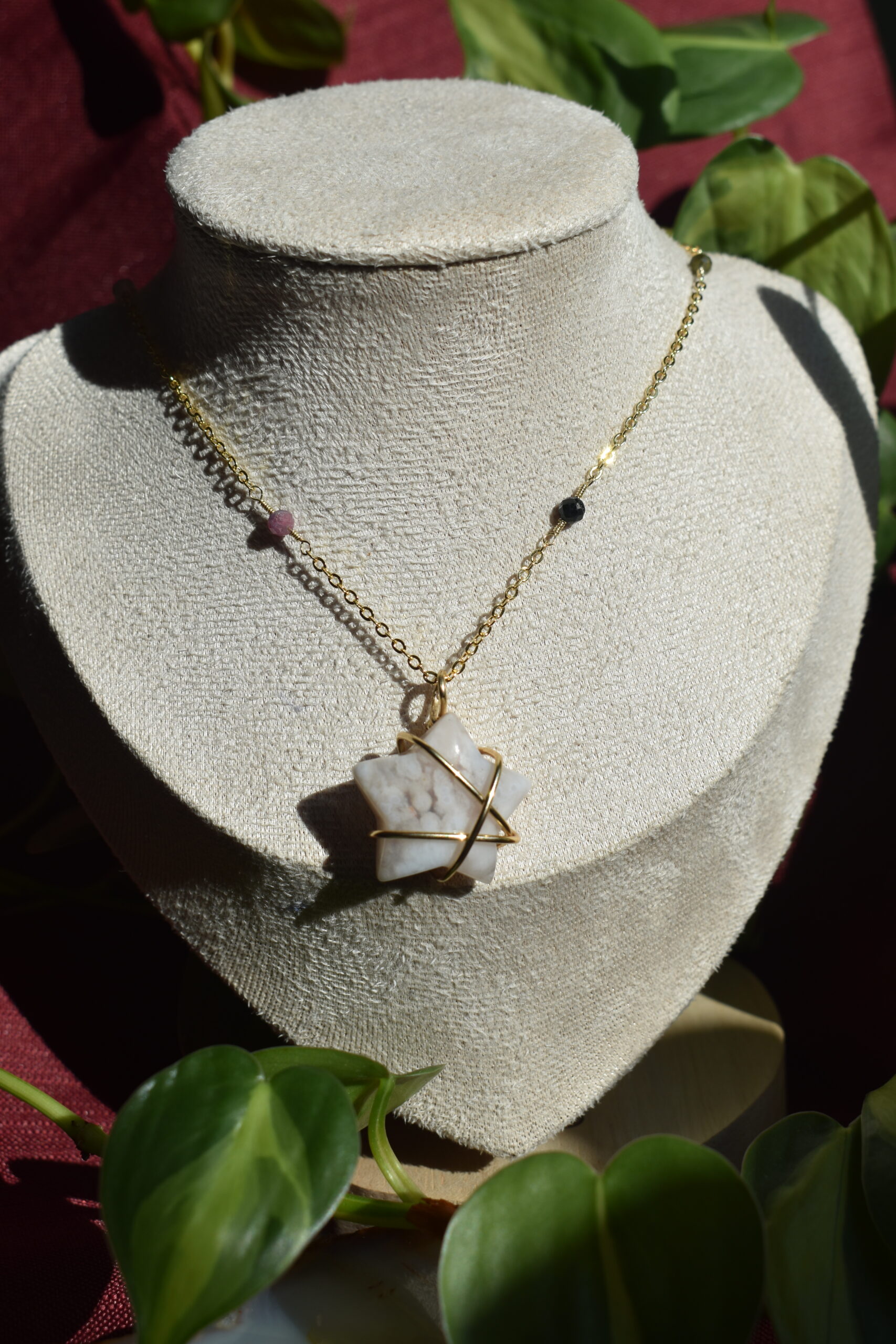 Flower Agate Star Necklace - Image 2