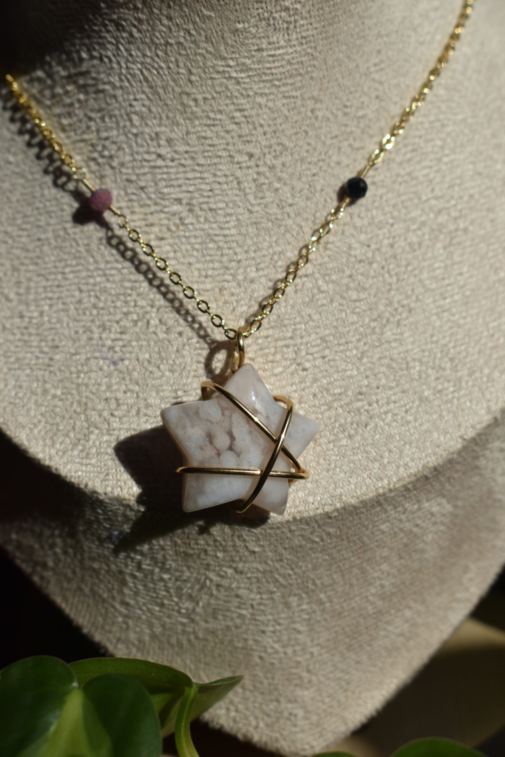 Flower Agate Star Necklace - Image 4